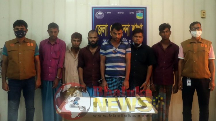 ময়মনসিংহে ছয়জন ডাকাত গ্রেপ্তার